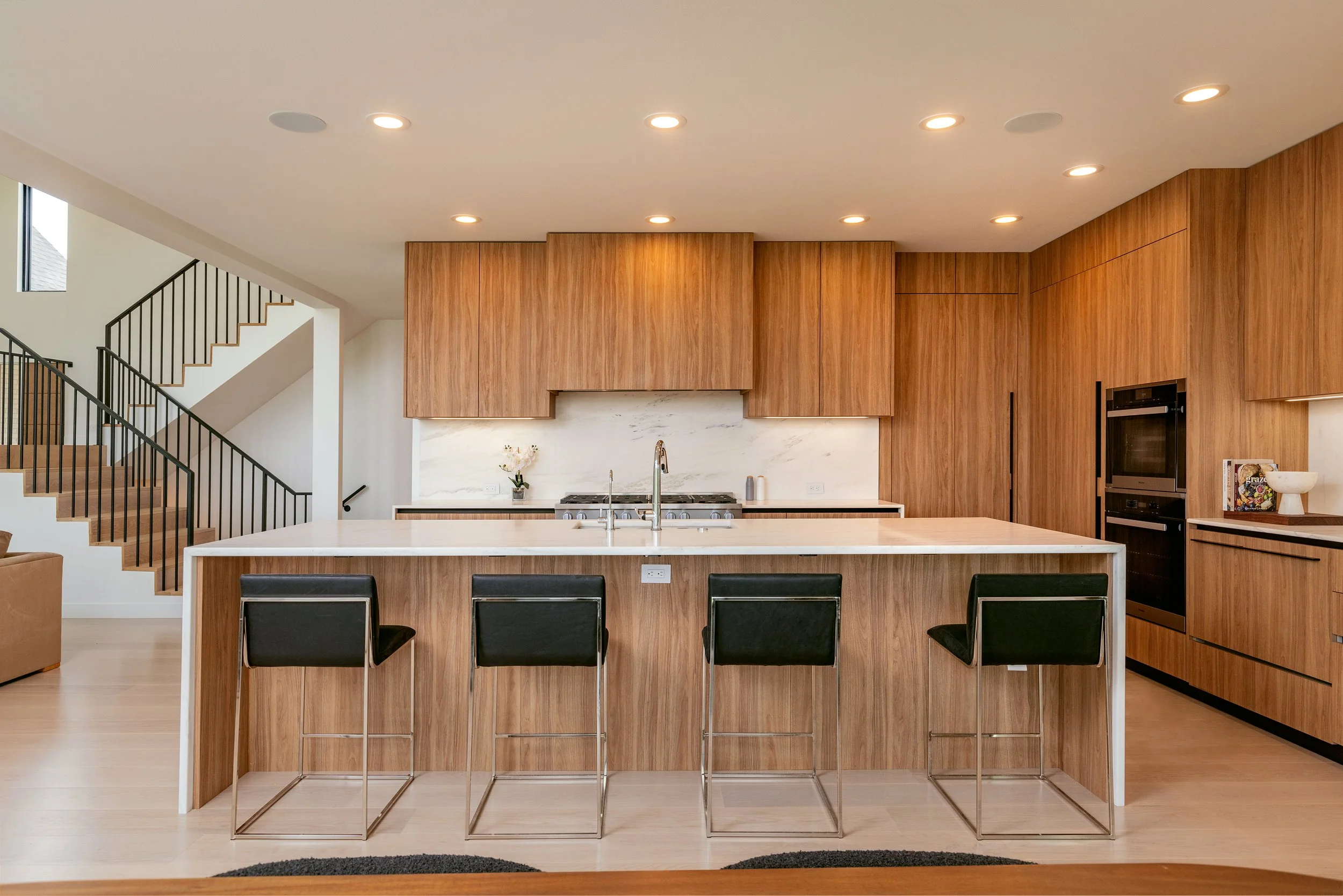 Kitchen004.jpg