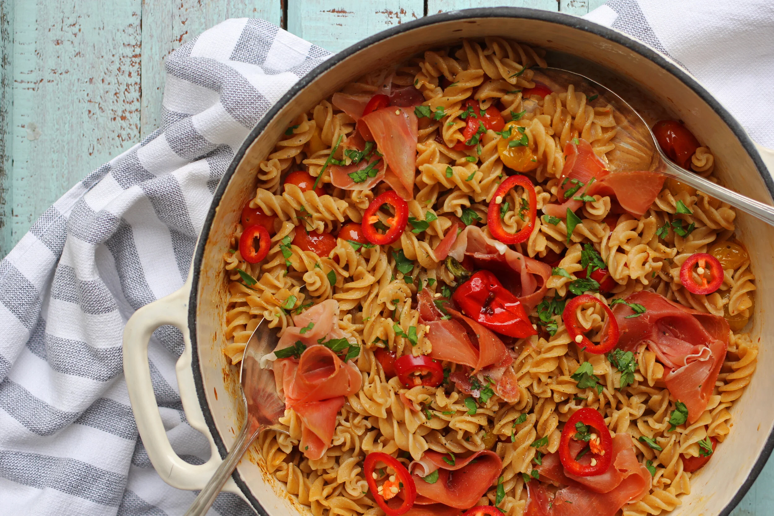 Roasted Tomato & Garlic Prosciutto Pasta