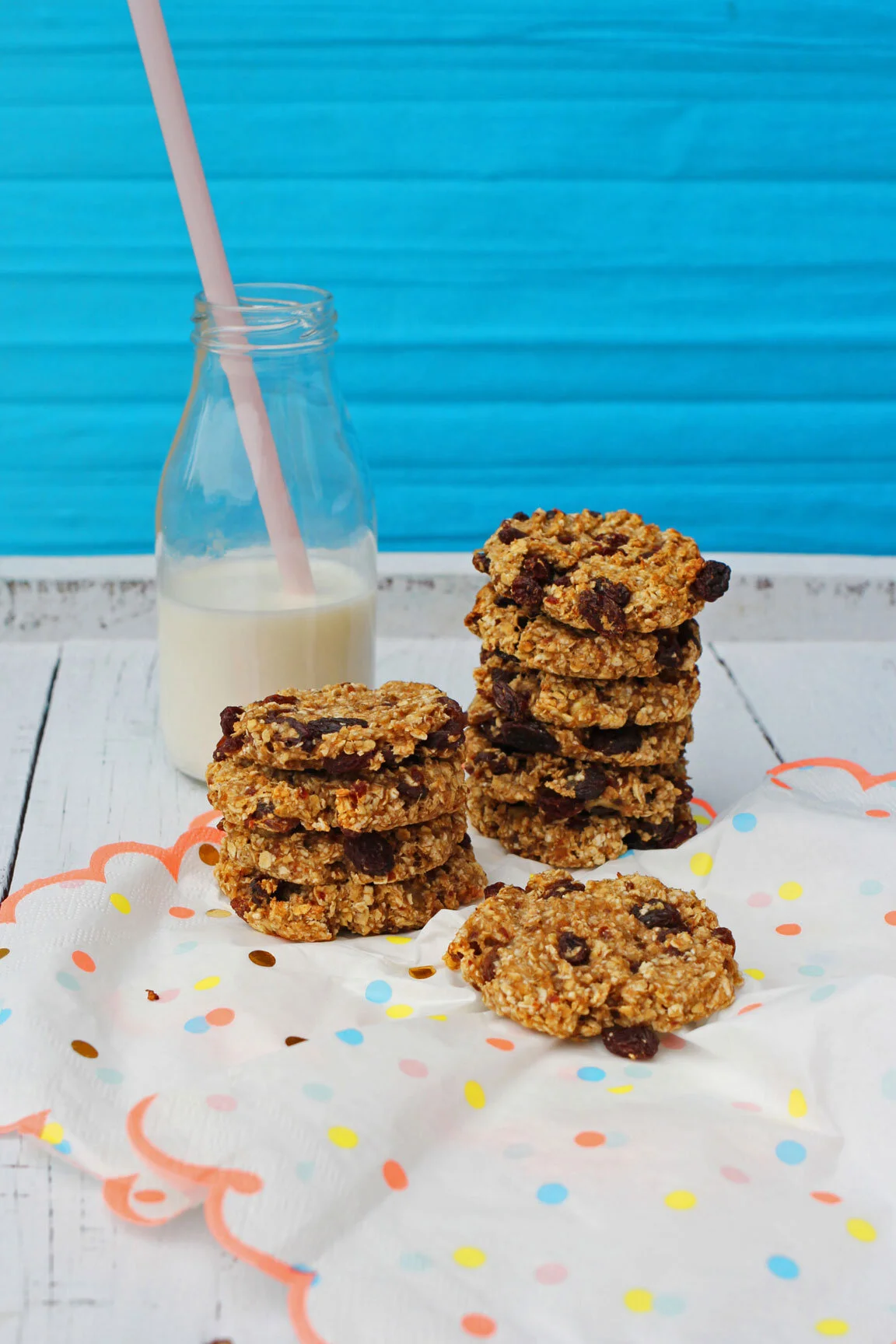 Date and Raisin Oatmeal Cookies