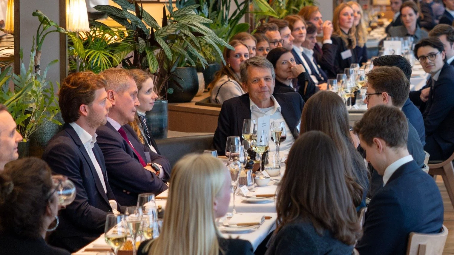 What an evening!

On 6 May 2026, the LSE German Society hosted the third edition of its annual German Career Dinner at The Portrait Restaurant in London.

50 students from universities across Europe joined 30 executives from investment banking, priva