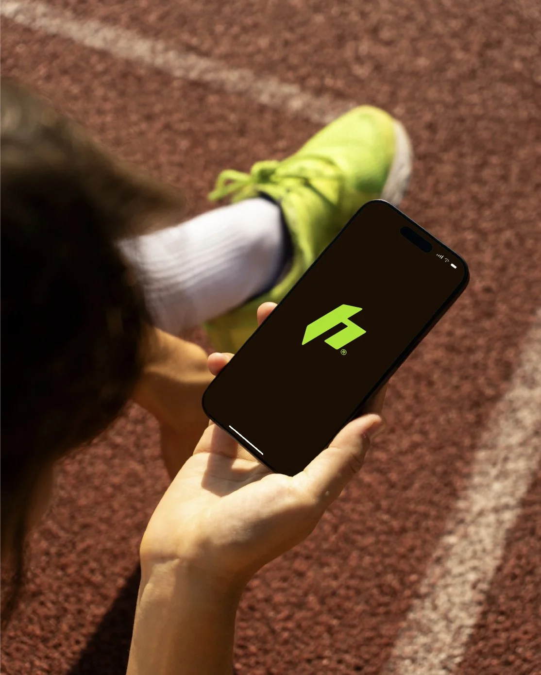 HCL-iphonetrack copy.jpg