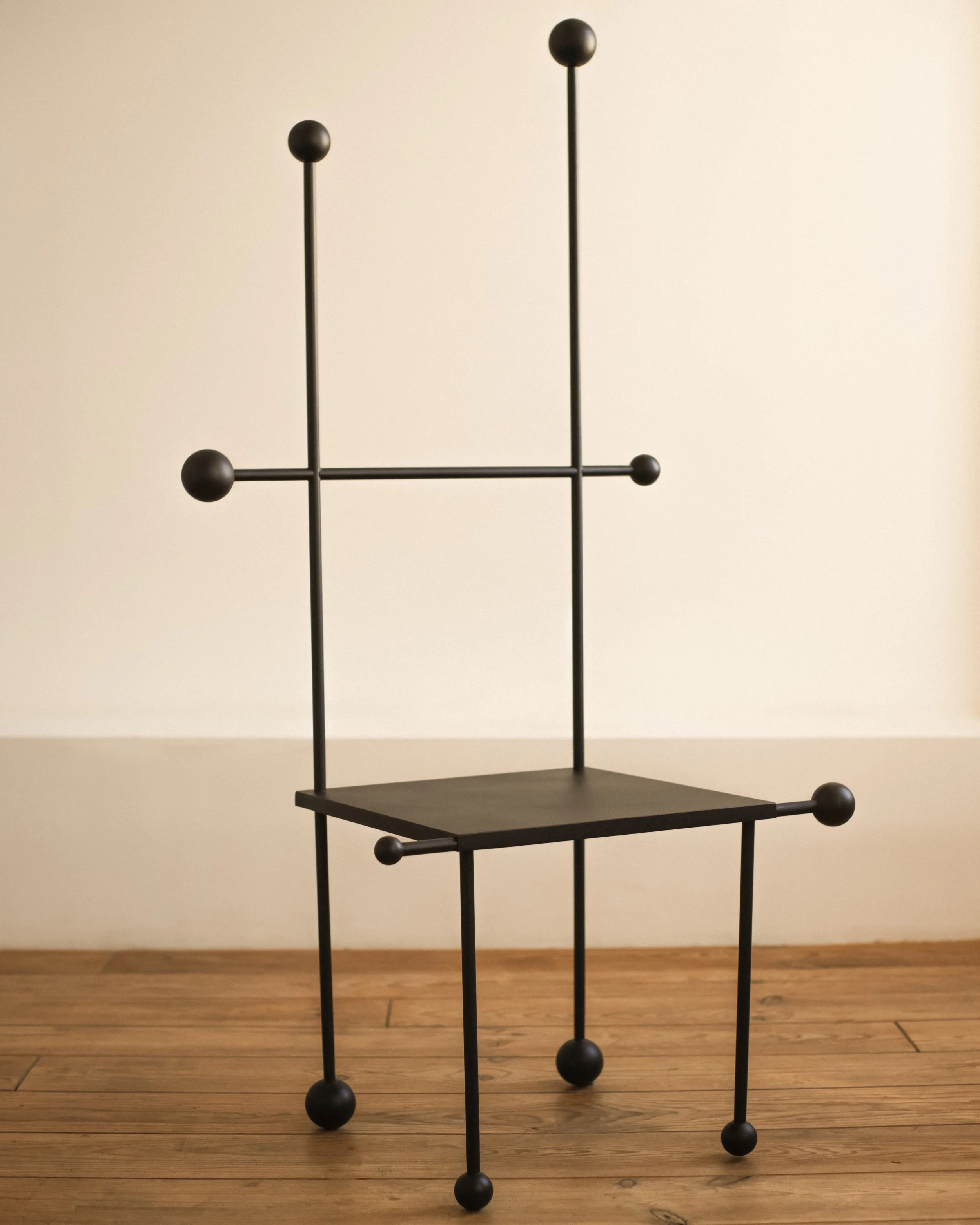 Valeria Vasi- GALERIE OBJETS INANIMÉS