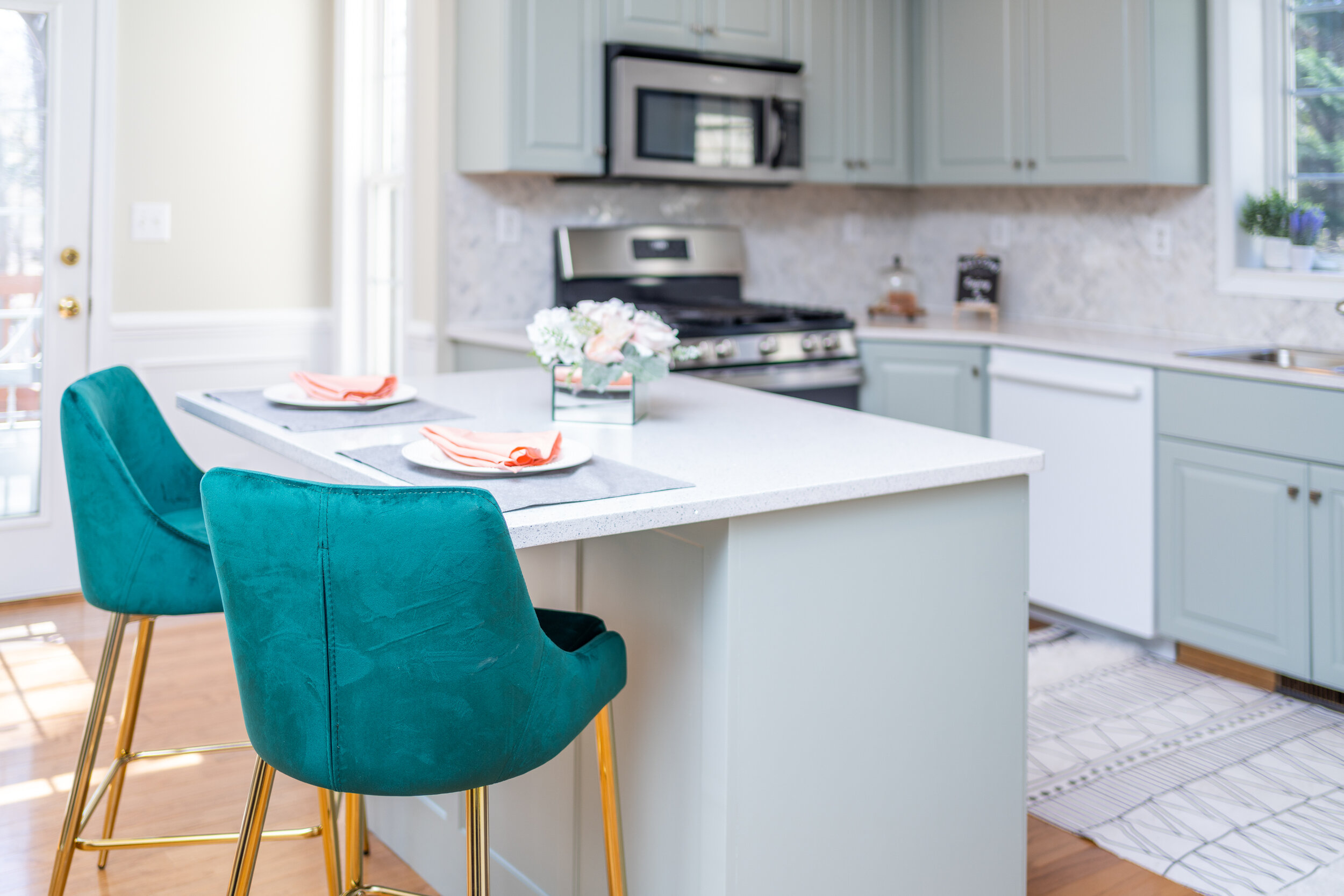 New Counters, Backsplash, Painted Cabinets and Pulls - Charlottesville, Virginia