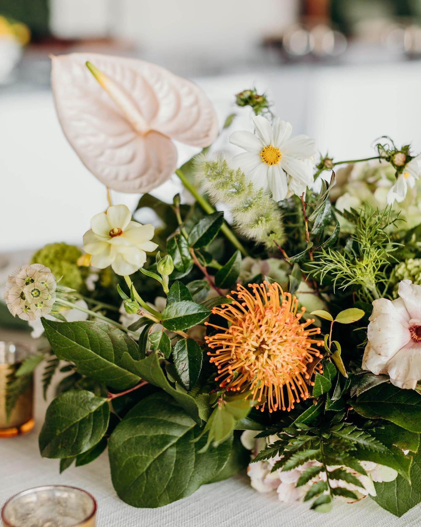 Let&rsquo;s talk about f l o r a l s  for your big day. Important. They&rsquo;re in every photo, they help dress the room or the venue, and they help give you something for your hands to do. And when you have the @belovedeventsco on your vendor team,