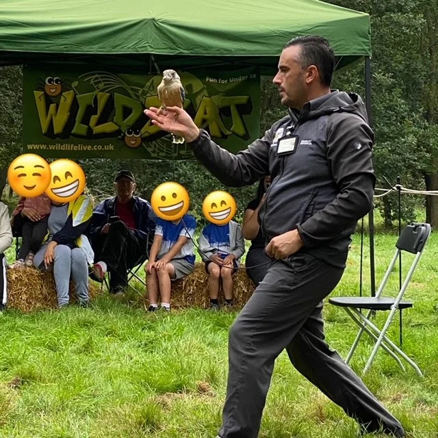 Blue Kookaburra and Jason and crowd edited.JPG