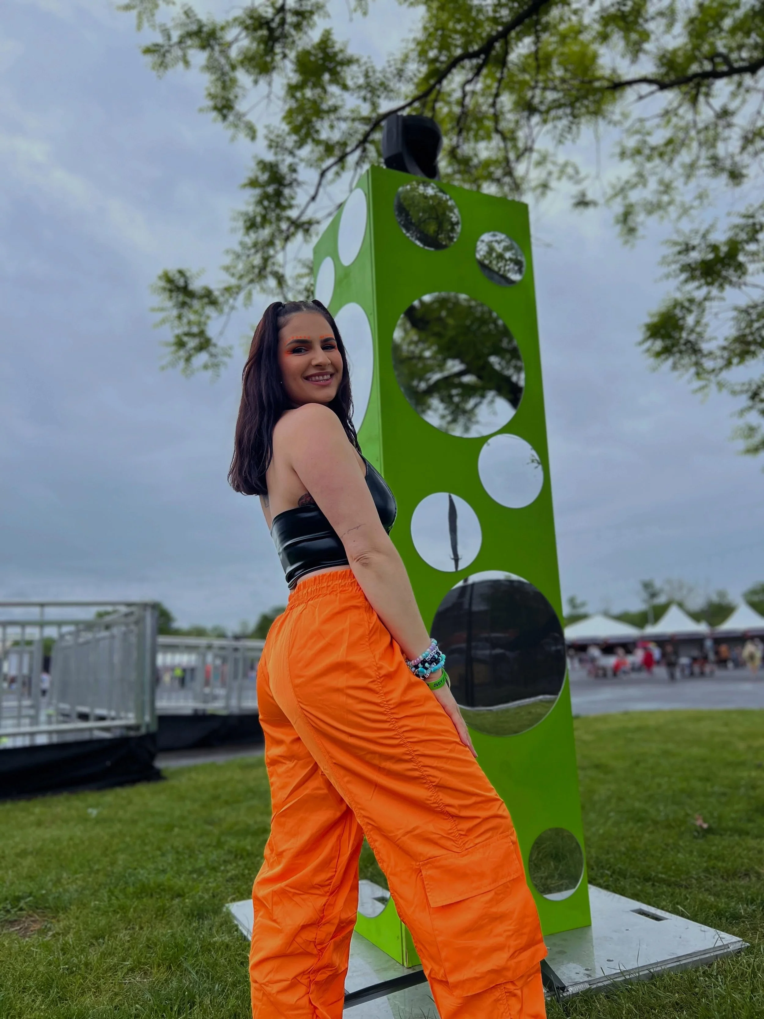 Project Glow mems 💫🧃 the juice was most definitely loose 😂 @beatboxbeverages @projectglowfest 

#projectglow #projectglowfestival #raver