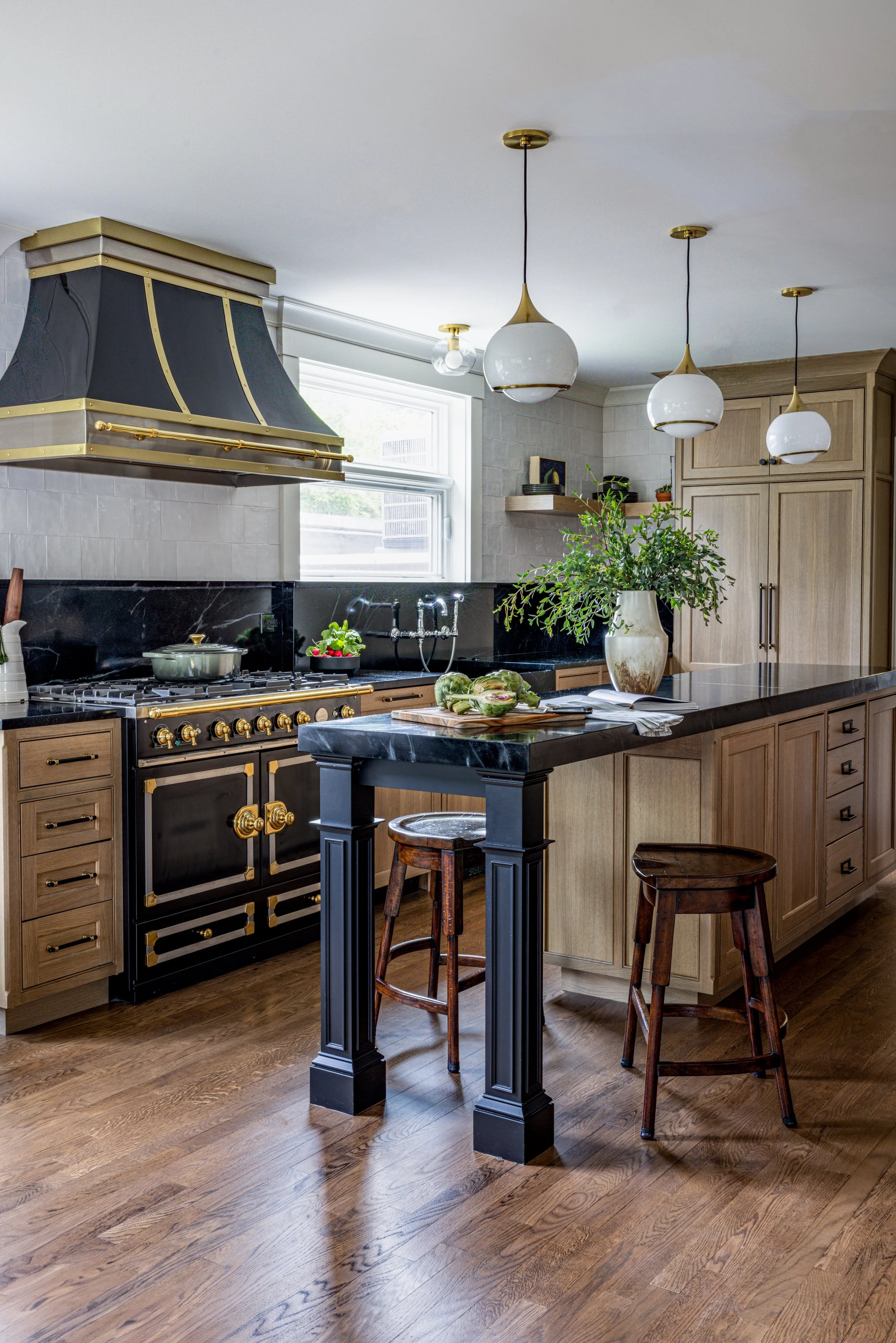 A Fresh Take on a 1940s Kitchen Renovation in Libertyville
