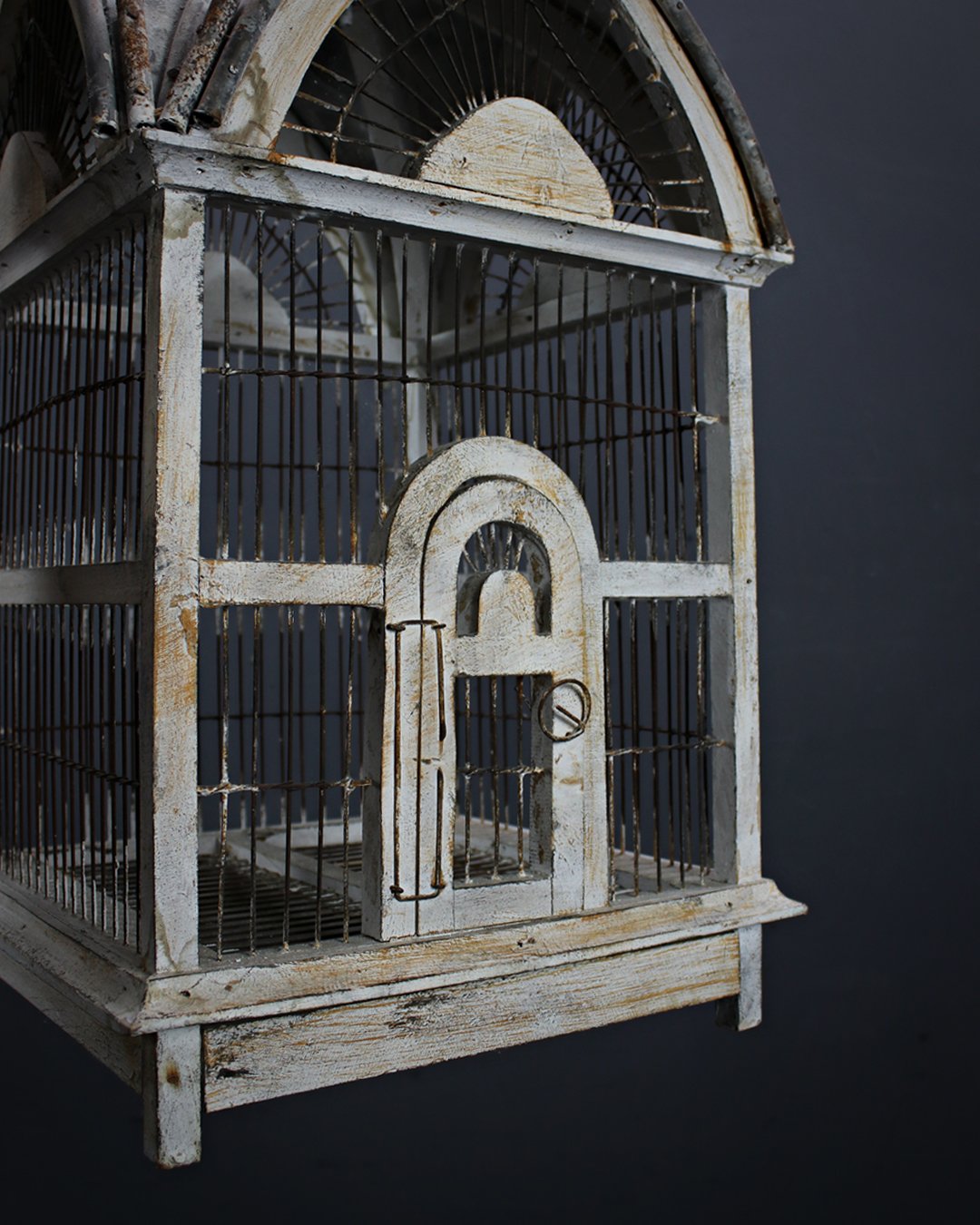 Pair_Of_Painted_Bird_Cages_5.jpg