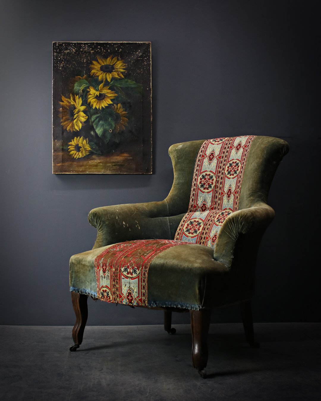 Decorative_French_Armchair_1.jpg