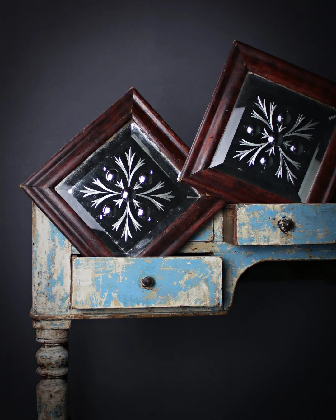 Pair_of_Sorcerers_Mirrors_7.jpg