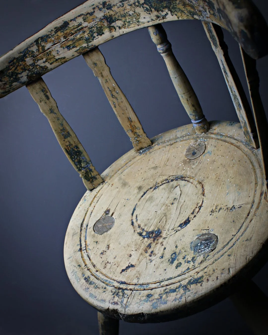 Vernacular_Hedge_Chair_2.jpg