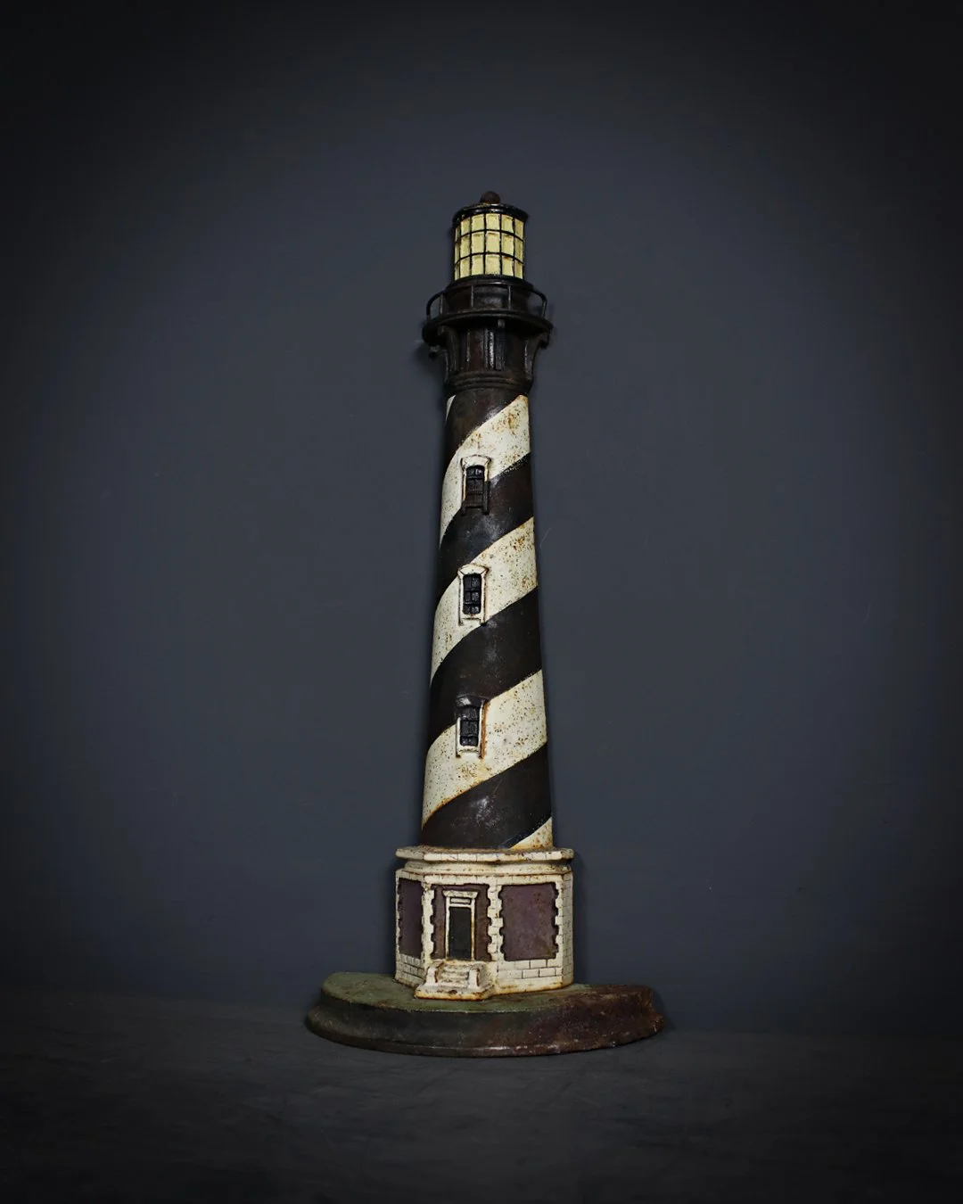Light_House_Doorstop_7.jpg