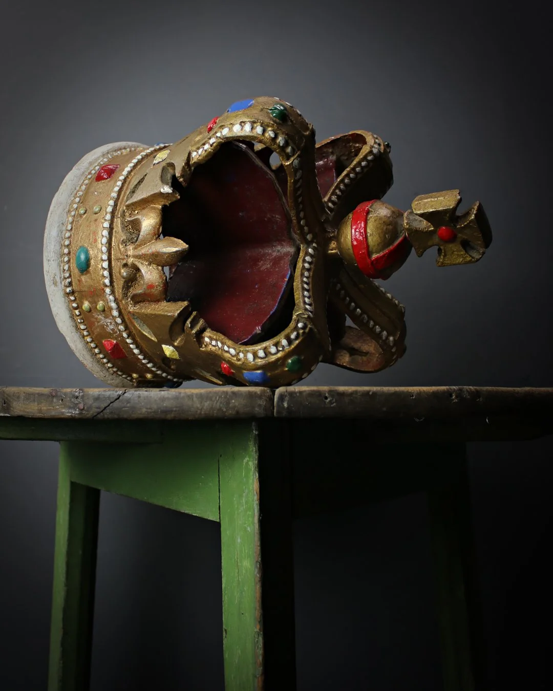 Cast_Iron_Polychrome_Crown_6.jpg