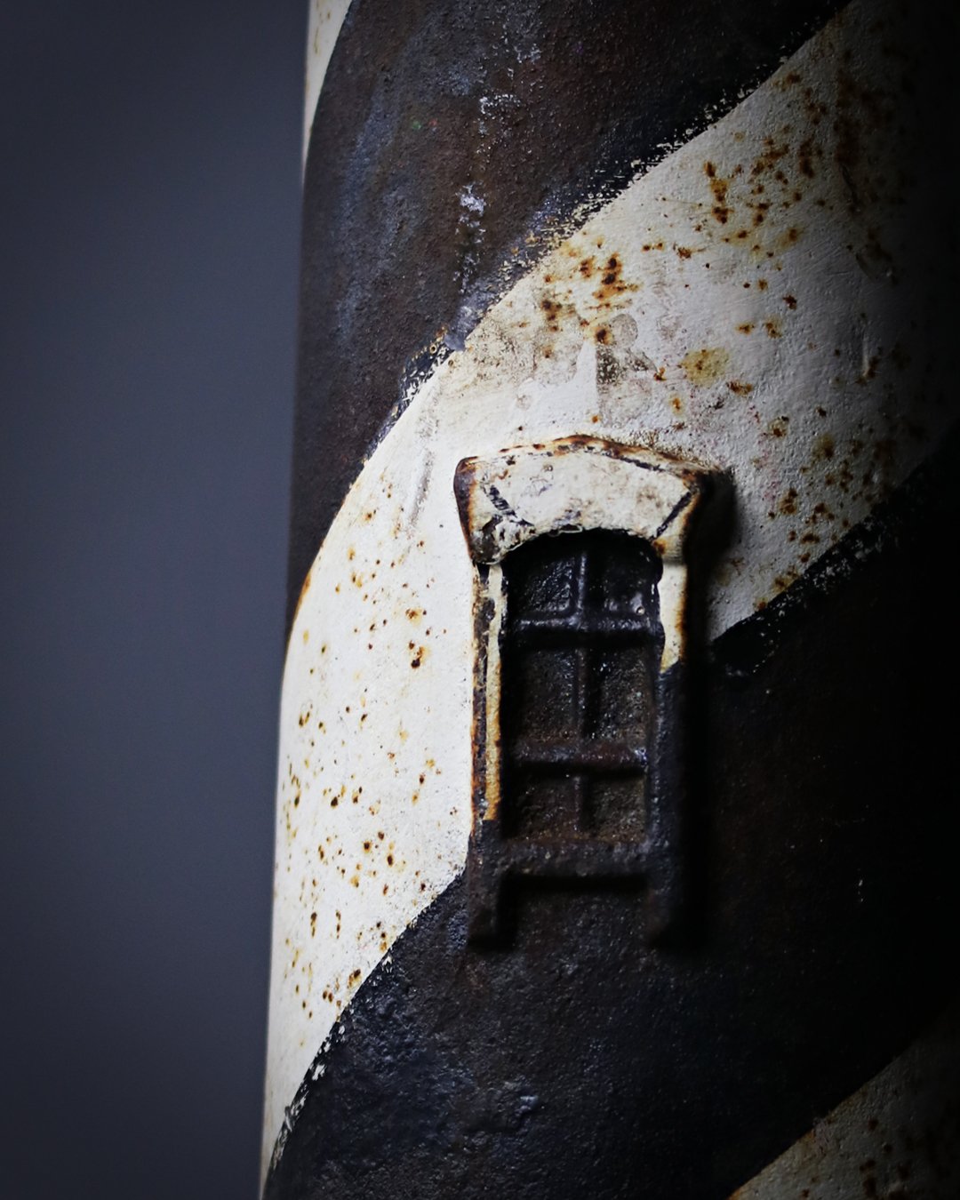 Light_House_Doorstop_3.jpg