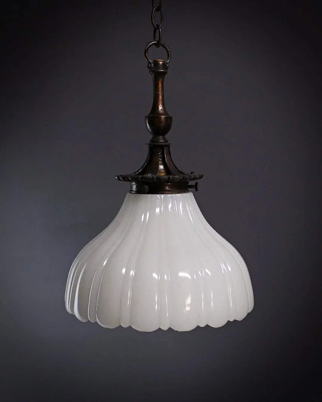 GEC_Light_1.jpg