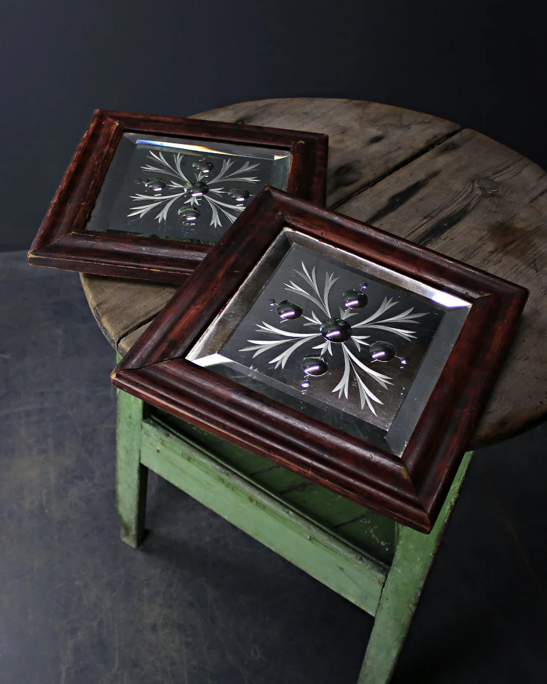 Pair_of_Sorcerers_Mirrors_1.jpg