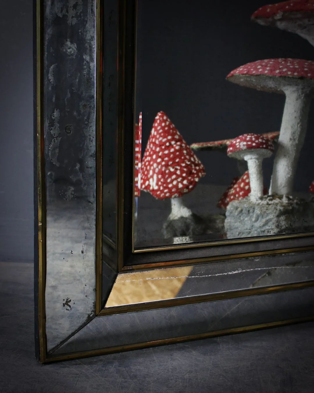 Cushion_Mirror_8.jpg