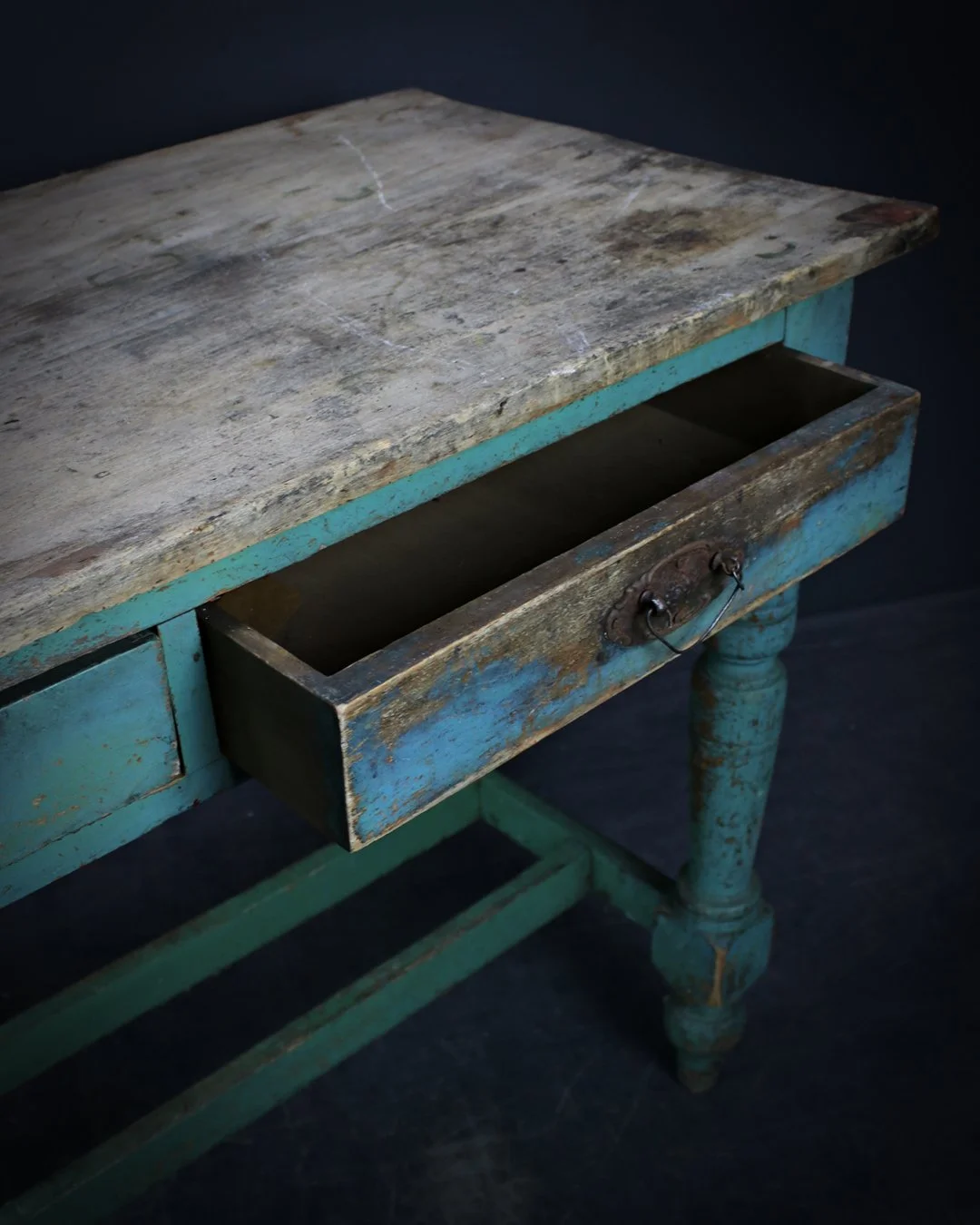 Rustic_Green_2_Drawer_Console_Table_9.jpg
