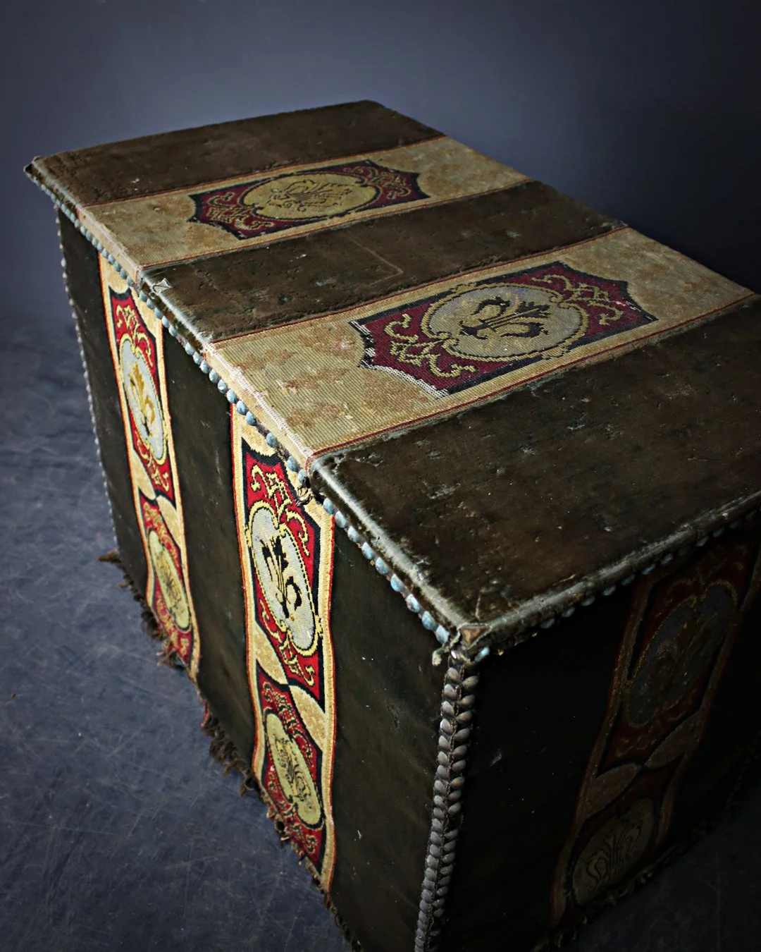 Turkeywork_Covered_Ottoman_9.jpg