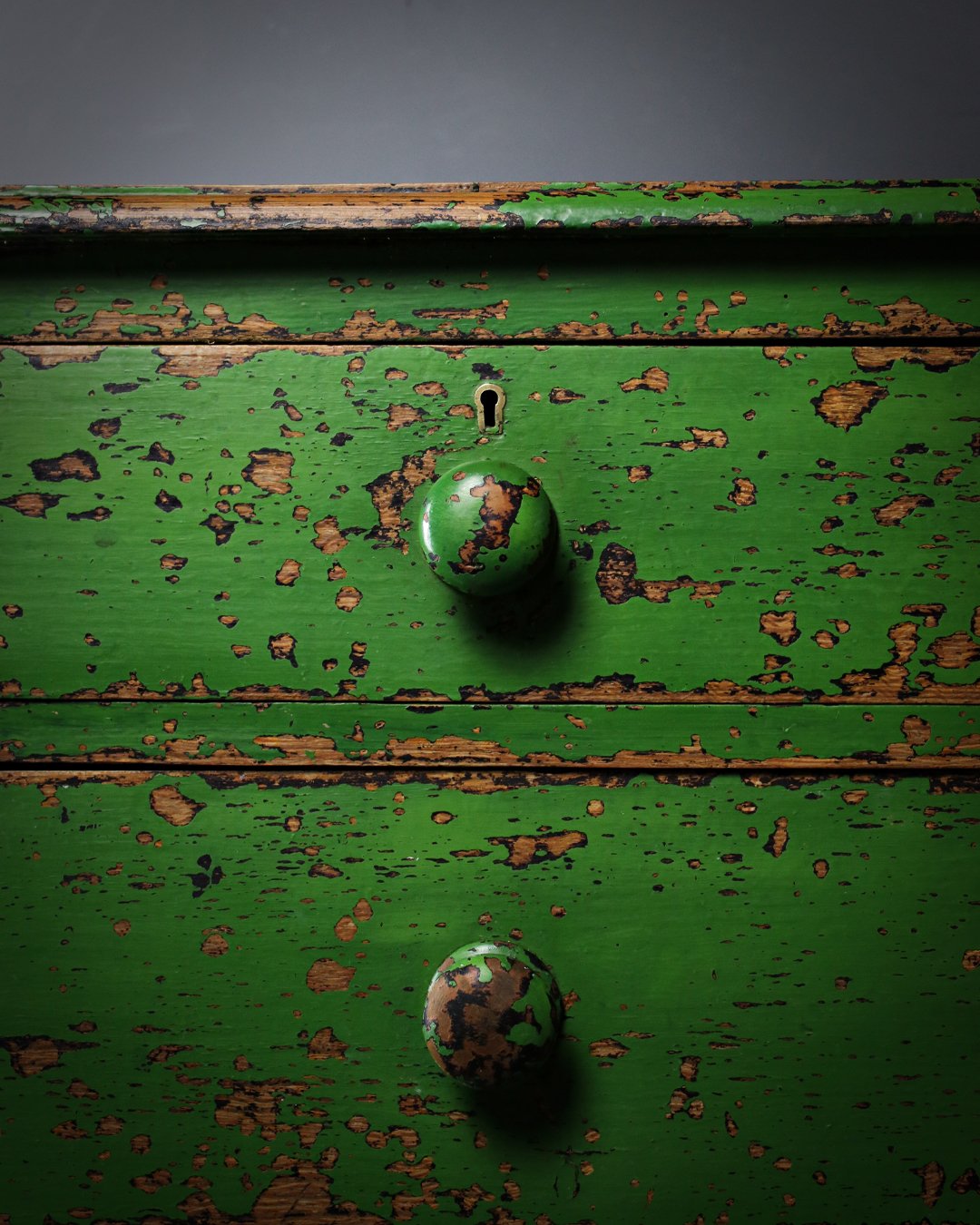 Green_Chest_of_Drawers_4.jpg