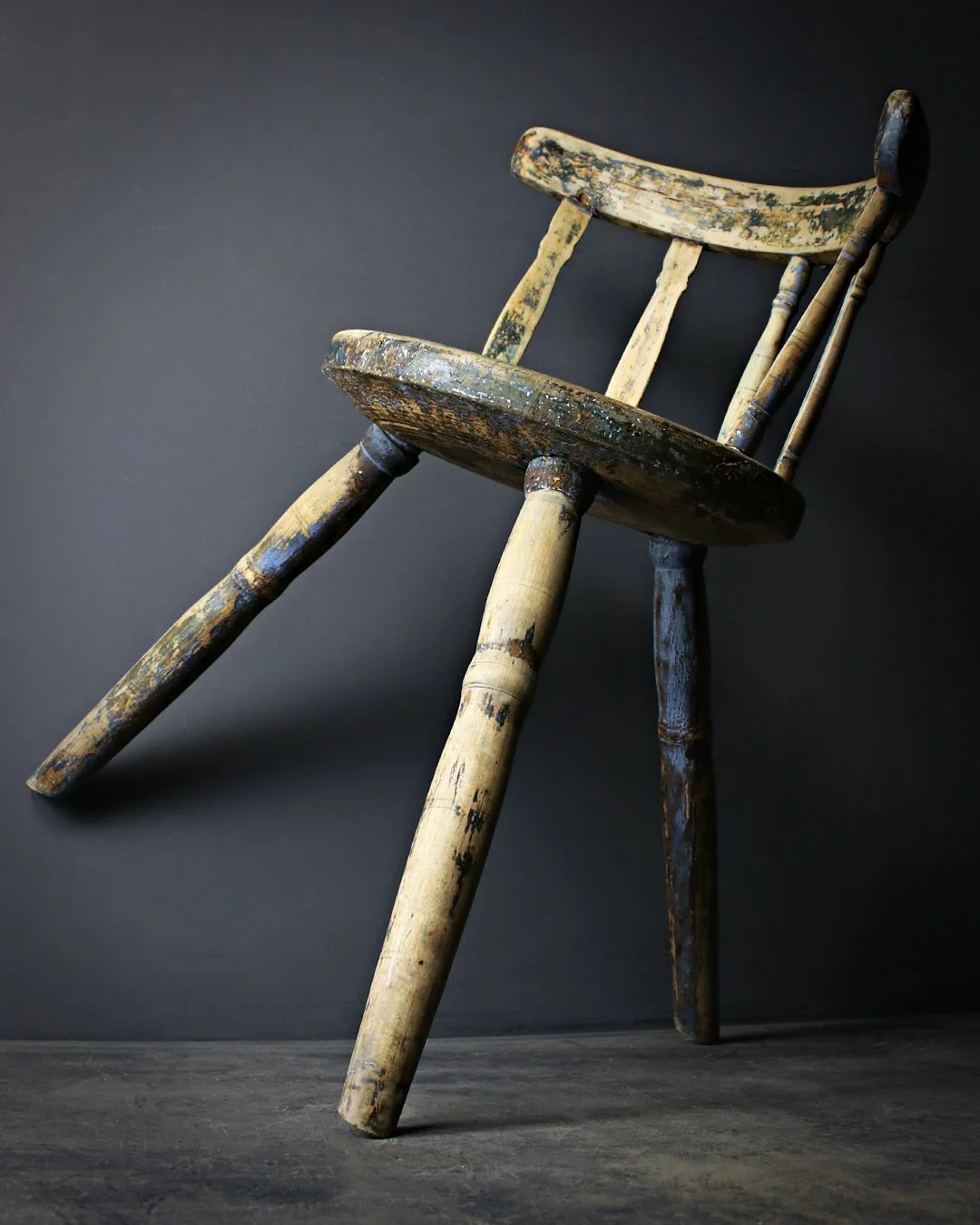 Vernacular_Hedge_Chair_1.jpg