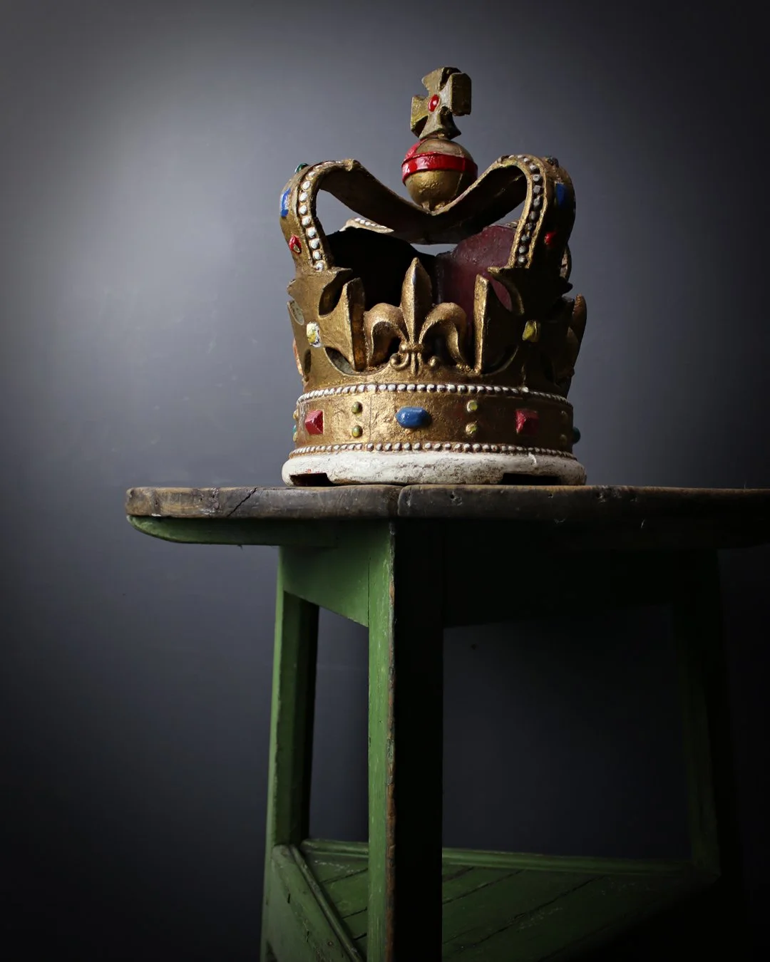Cast_Iron_Polychrome_Crown_11.jpg
