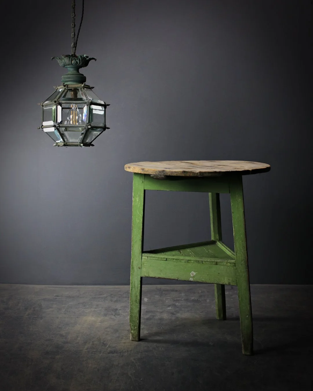 Green_Cricket_Table_13.jpg