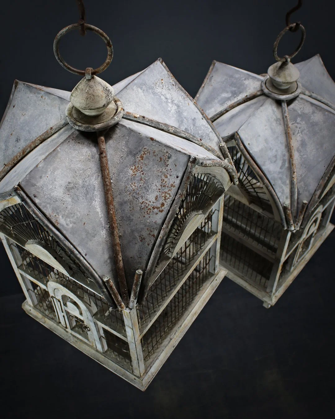 Pair_Of_Painted_Bird_Cages_8.jpg