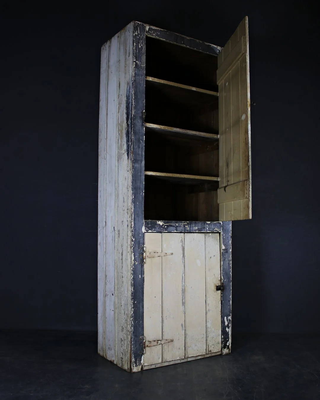 Rustic_Kitchen_Larder_8.jpg