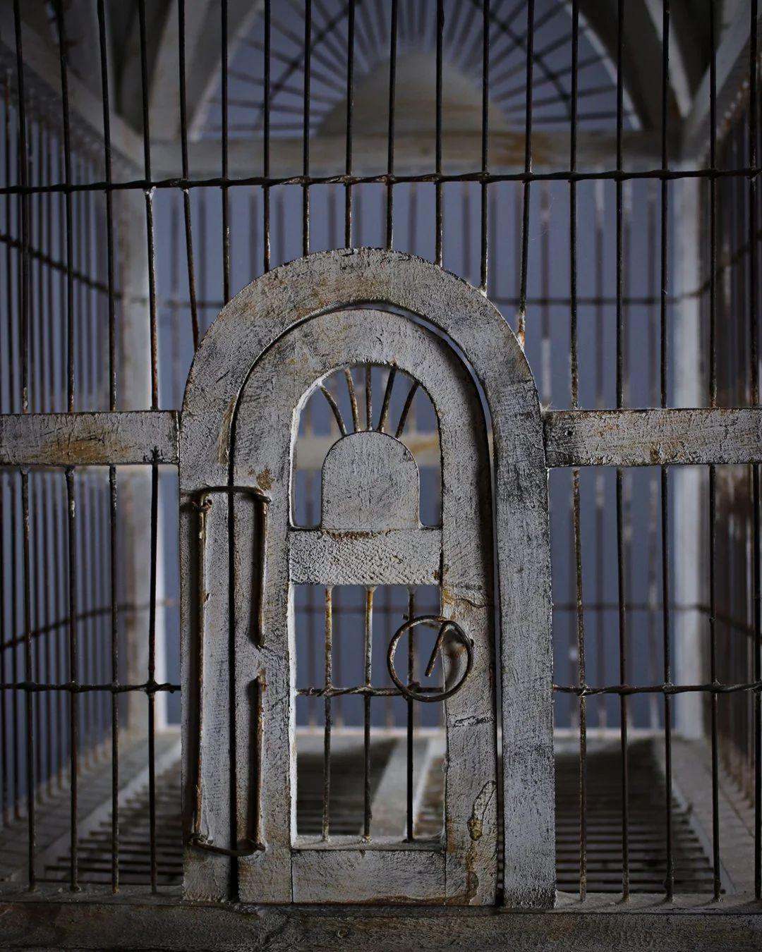 Pair_Of_Painted_Bird_Cages_2.jpg
