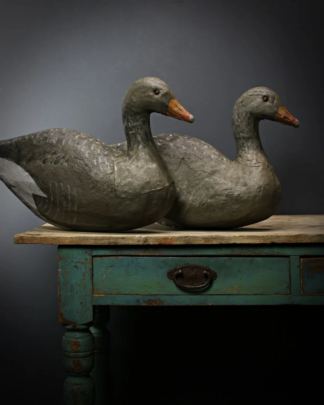 Pair_Of_Geese_Decoys_1.jpg