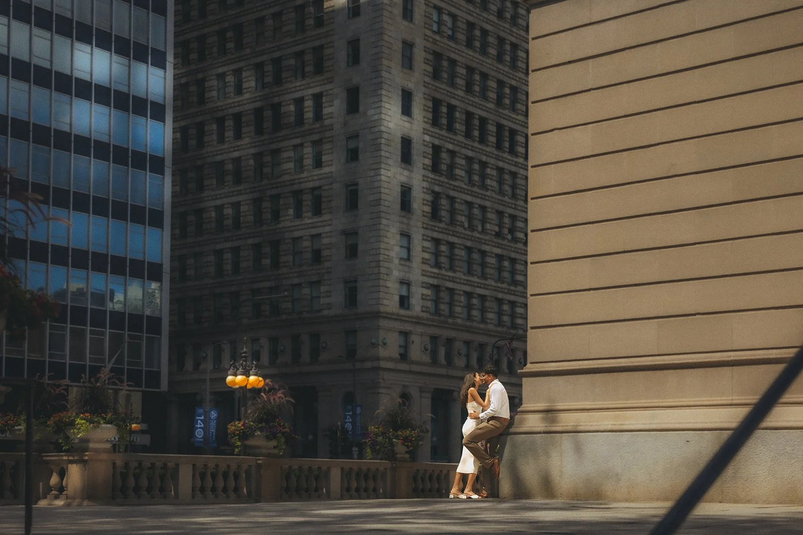 Atul-Aleya-Proposal-Photography-Art-Institute-South-Garden-by-Jeremy-Glickstein-Photography-52_websize.jpg