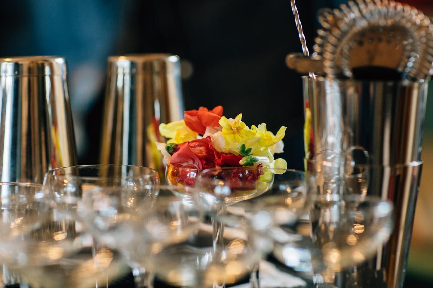 Looking to try and make a unique cocktail recipe this weekend? 
Try this recipe for a French 75 with a floral twist from @rhubarbandlavender 

You&rsquo;ll be sure to impress any guest with this elegant spring cocktail. It&rsquo;s a perfect spring be