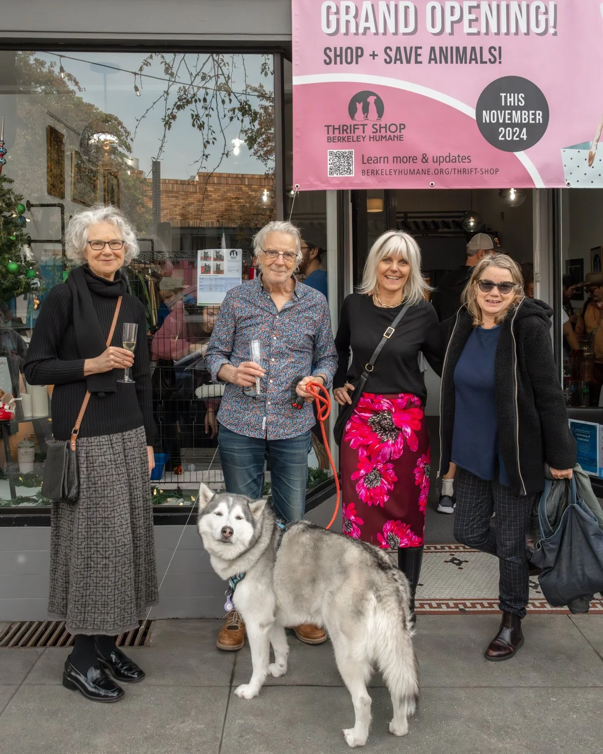 Berkeley-Humane-Thrift-Shop-Lana-Wright-Photography-23.jpg