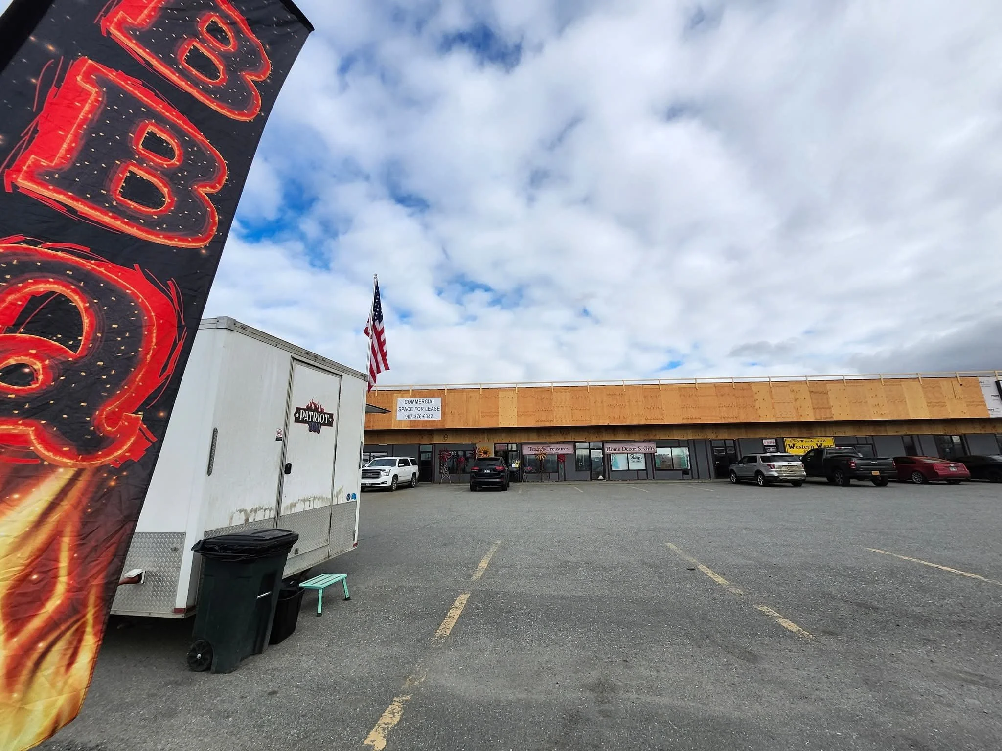 Pop Up at Tracy's Treasures