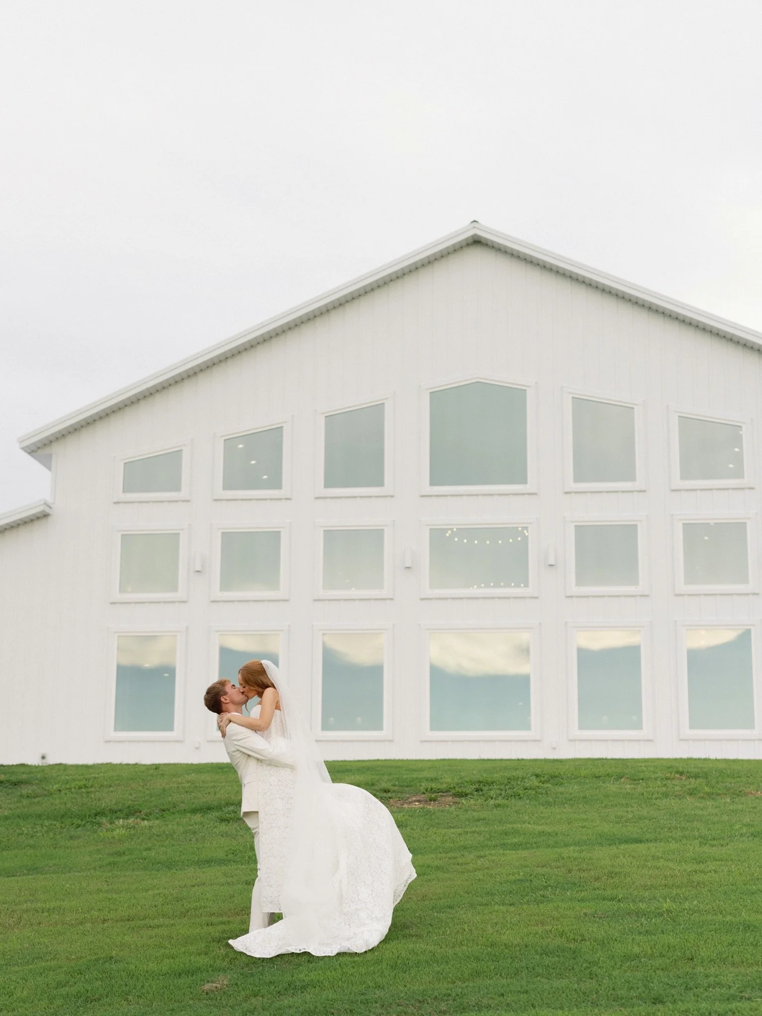 Emma &amp; Cade Berkey 💫 It was magical in every way. Emma dreamed up the most beautiful day. Every detail was so special. Such a joy to capture these two and hard to say goodbye to this sweet day and gallery! 🫶🏼💌🤍 @emmareneberkey 

venue: @lake