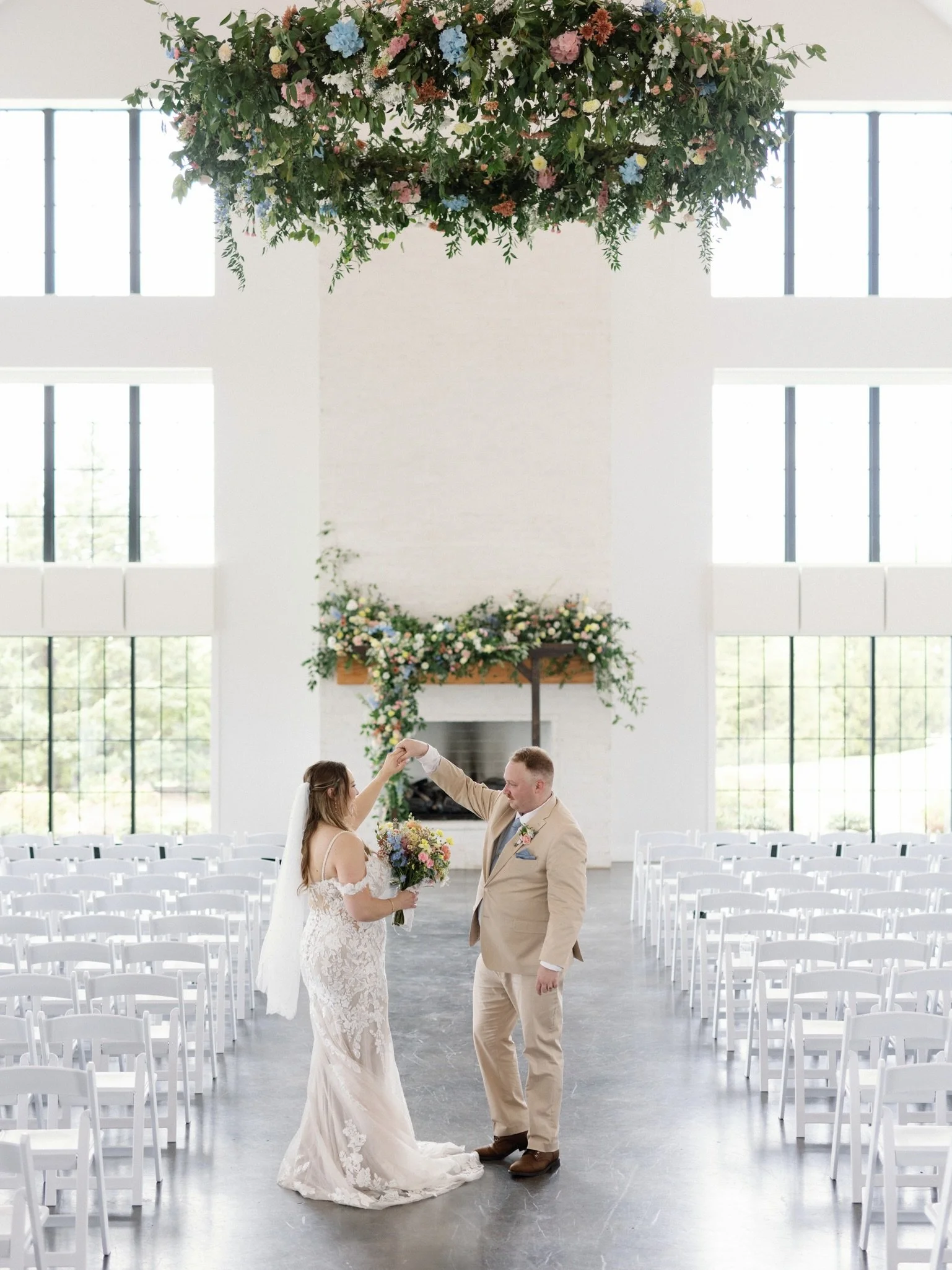 Did your bride do the worm on the dance floor on 4.11.26?! Mine sure did 😍✨ Huge congratulations to The Phillips! Each vendor brought the magic for their big day &amp;&amp;&amp; had some unforgettable barbeque, had to tell ya!! @nickys_smokehouse

@