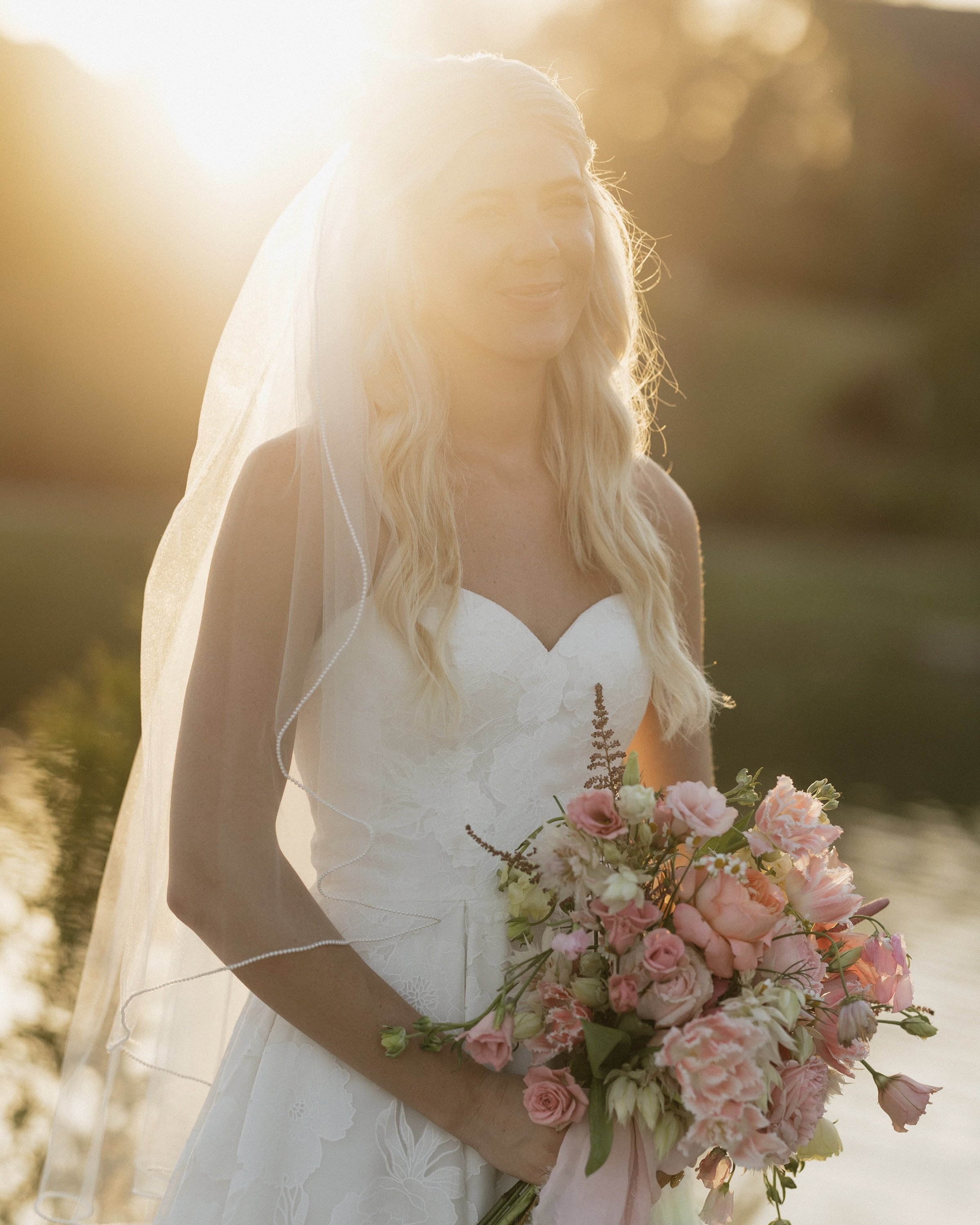 Elli+Cole_Surrett_wedding-750 2.jpg