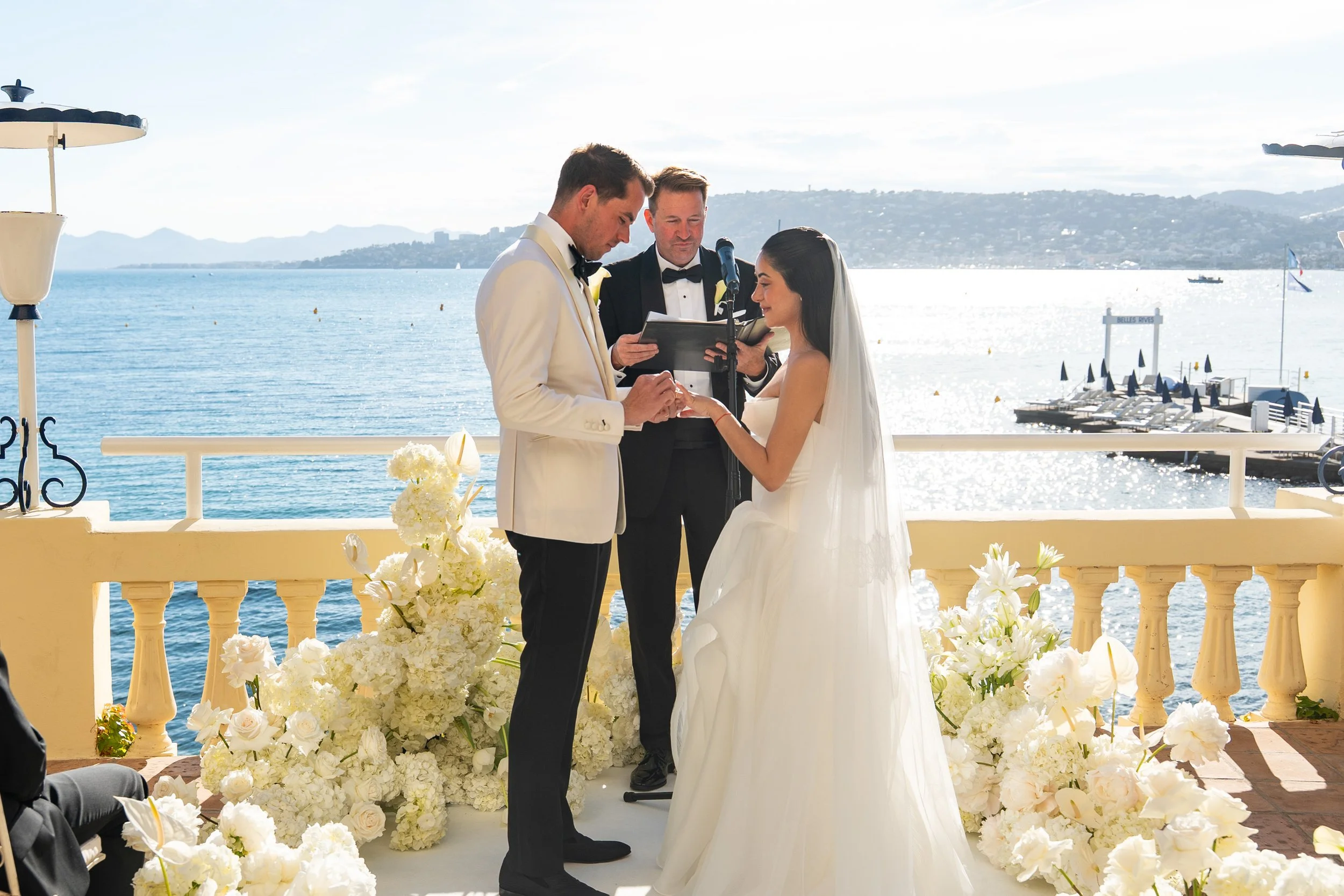 m-and-r-wedding-sneaks-43.jpg