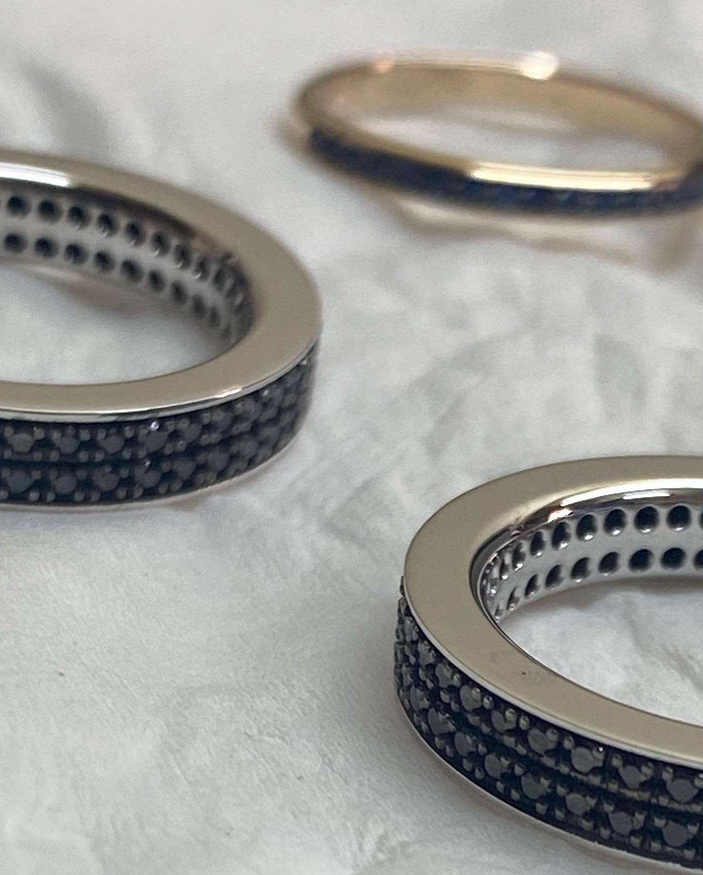 Technically and aesthetically perfect, this set of my geometry series rings has been made possible by recycling my customer&rsquo;s old pieces.

180 black diamonds, 15grams of 18ct white gold and a super fine knife-edge yellow gold band in the middle