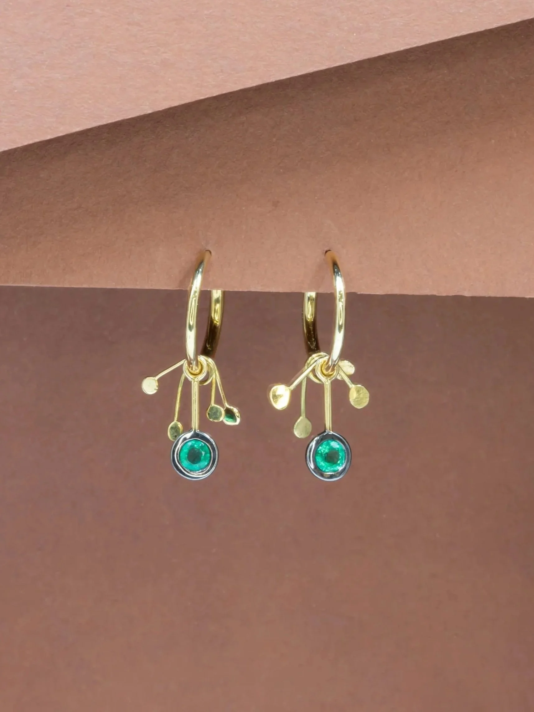 0.23 ct emerald spikes earrings with black rhodium