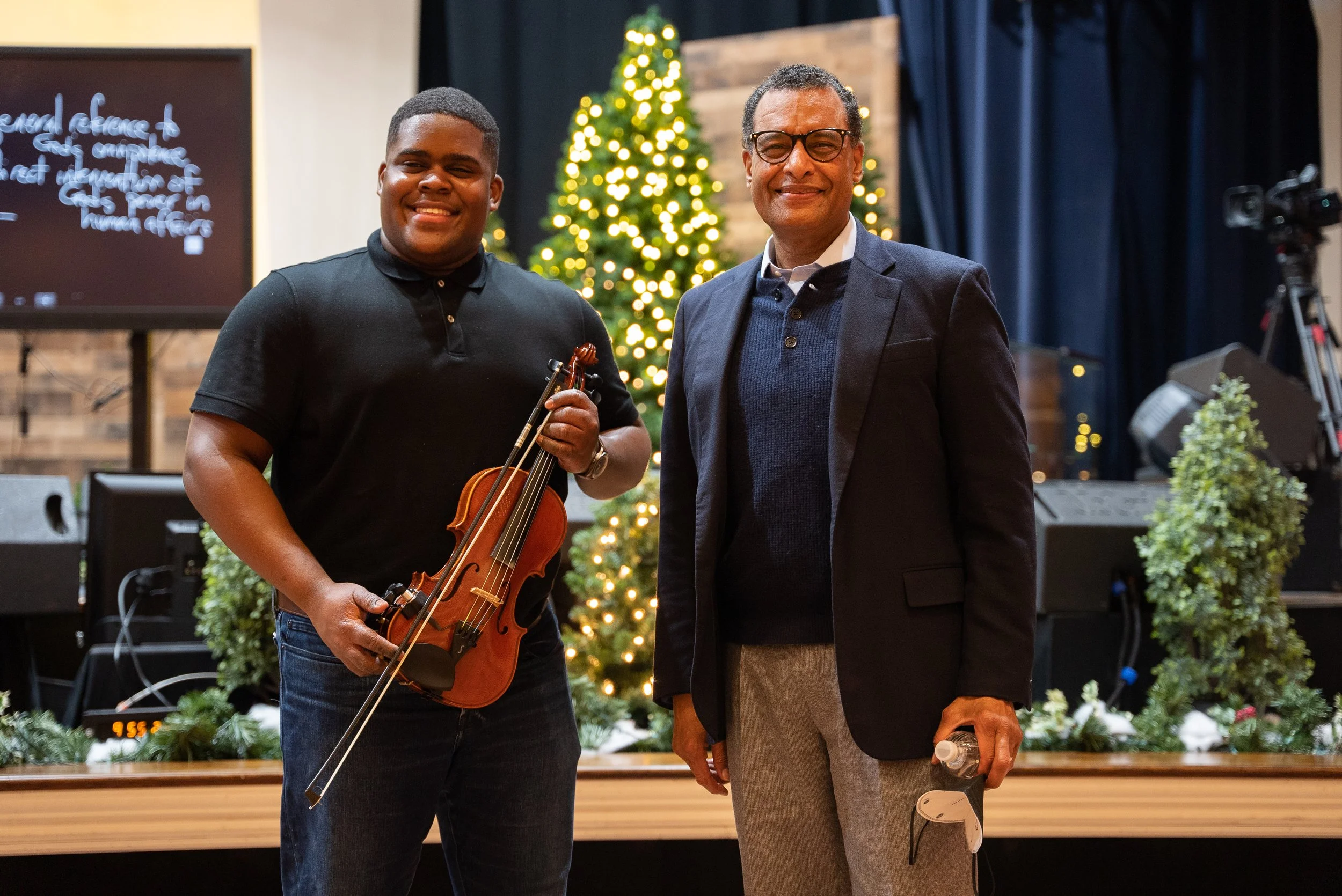 Dr.Violin with Pastor A.R. Bernard of Christian Cultural Center in Brooklyn, NY after playing for a New Years Special service with Israel Houghton & New Breed