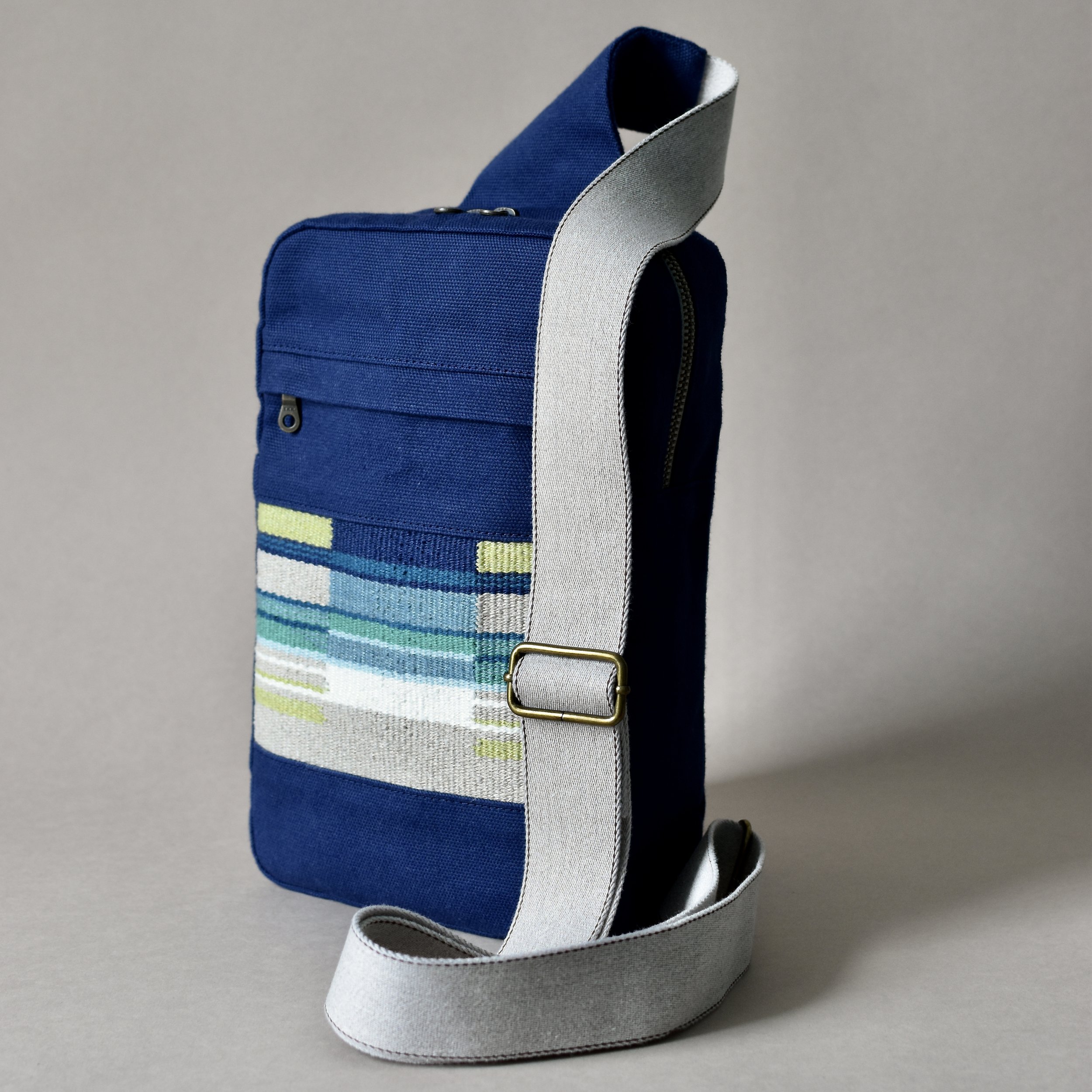 Sling bag 2 Navy front.JPG