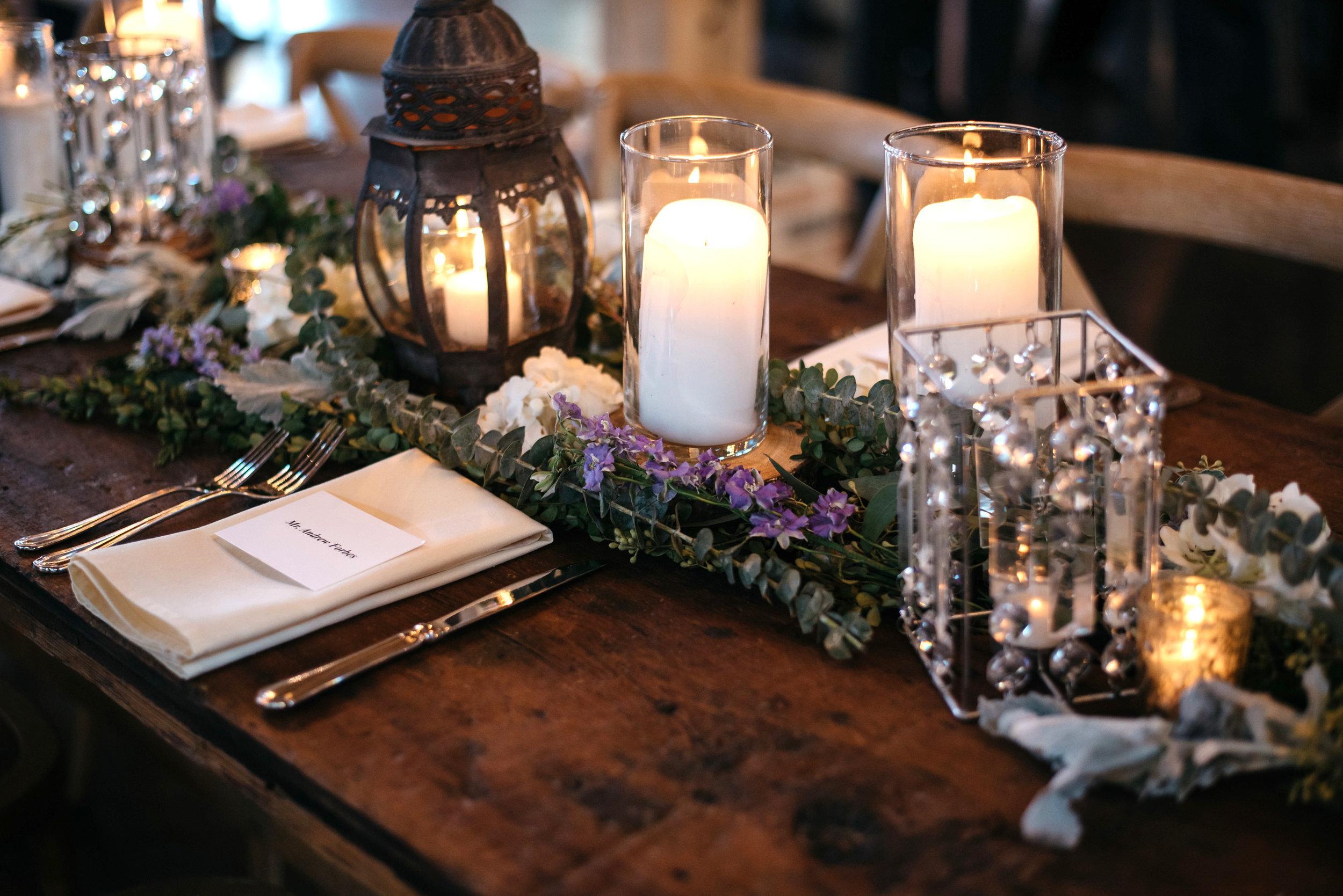 471-Tim+&+Lauren-wedding+1_18+Headtable+closeup-+lantern_crystal+holder-DLA_4613.jpg