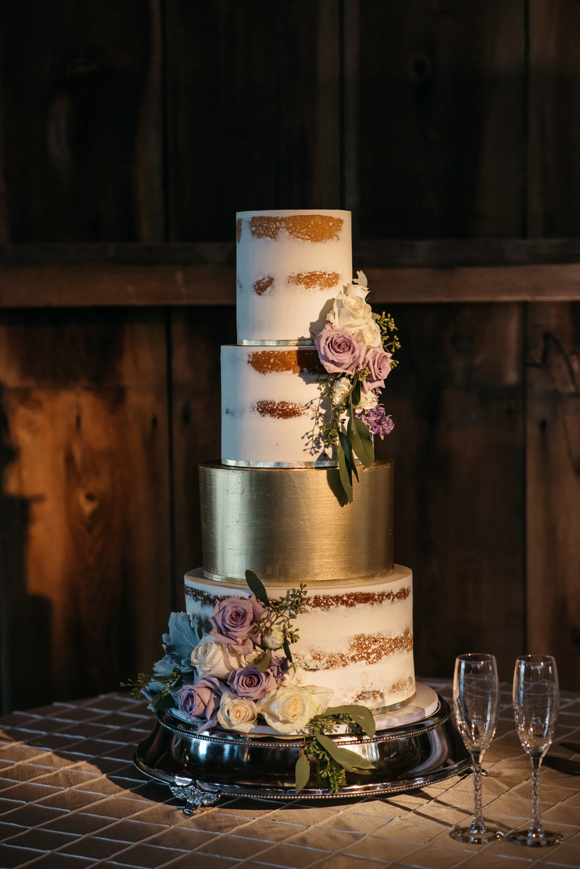 515-Tim+&+Lauren-wedding+Cake-DLA_4755.jpg