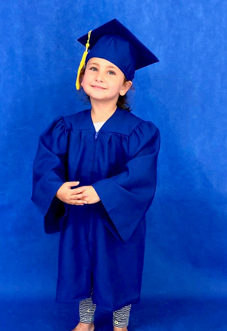 Child Matte Red Graduation Cap & Gown - Preschool & Kindergarten – Graduation  Attire