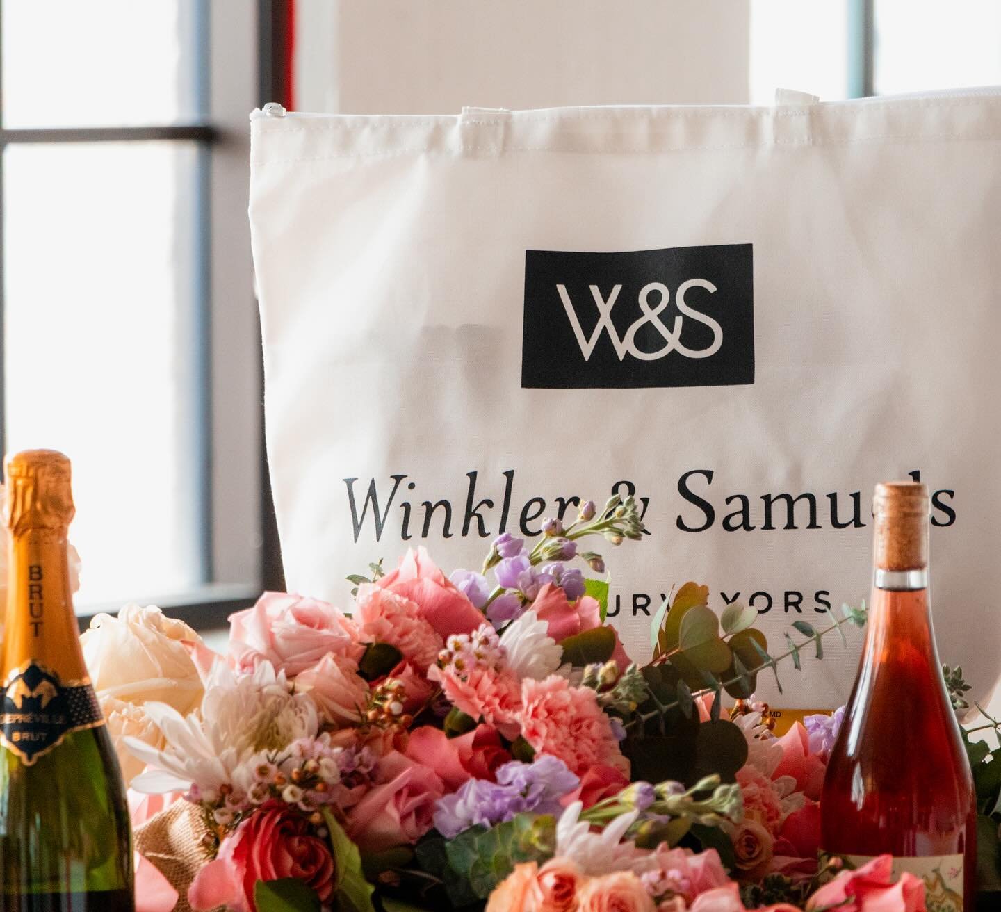 We&rsquo;re partnering with @winklerandsamuelswine for a special flower arranging &amp; wine tasting class on Tuesday May 28th!! You won&rsquo;t want to miss it. 

Head to the Link in Bio to register for the class! Can&rsquo;t wait to see you there! 