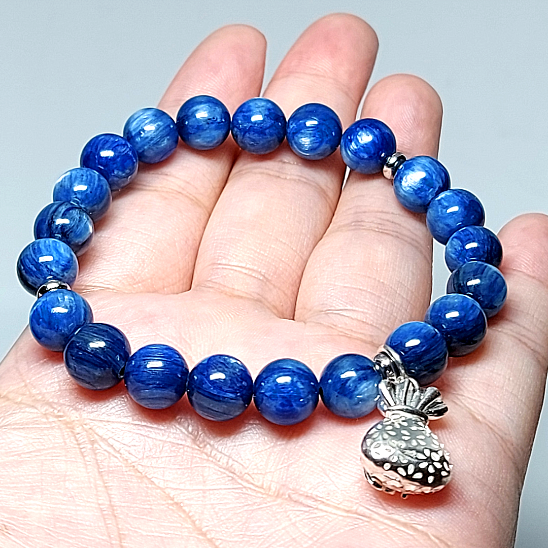 vong-tay-kyanite-8-li-charm-tui-tien-hoa-minh-gem-8.png