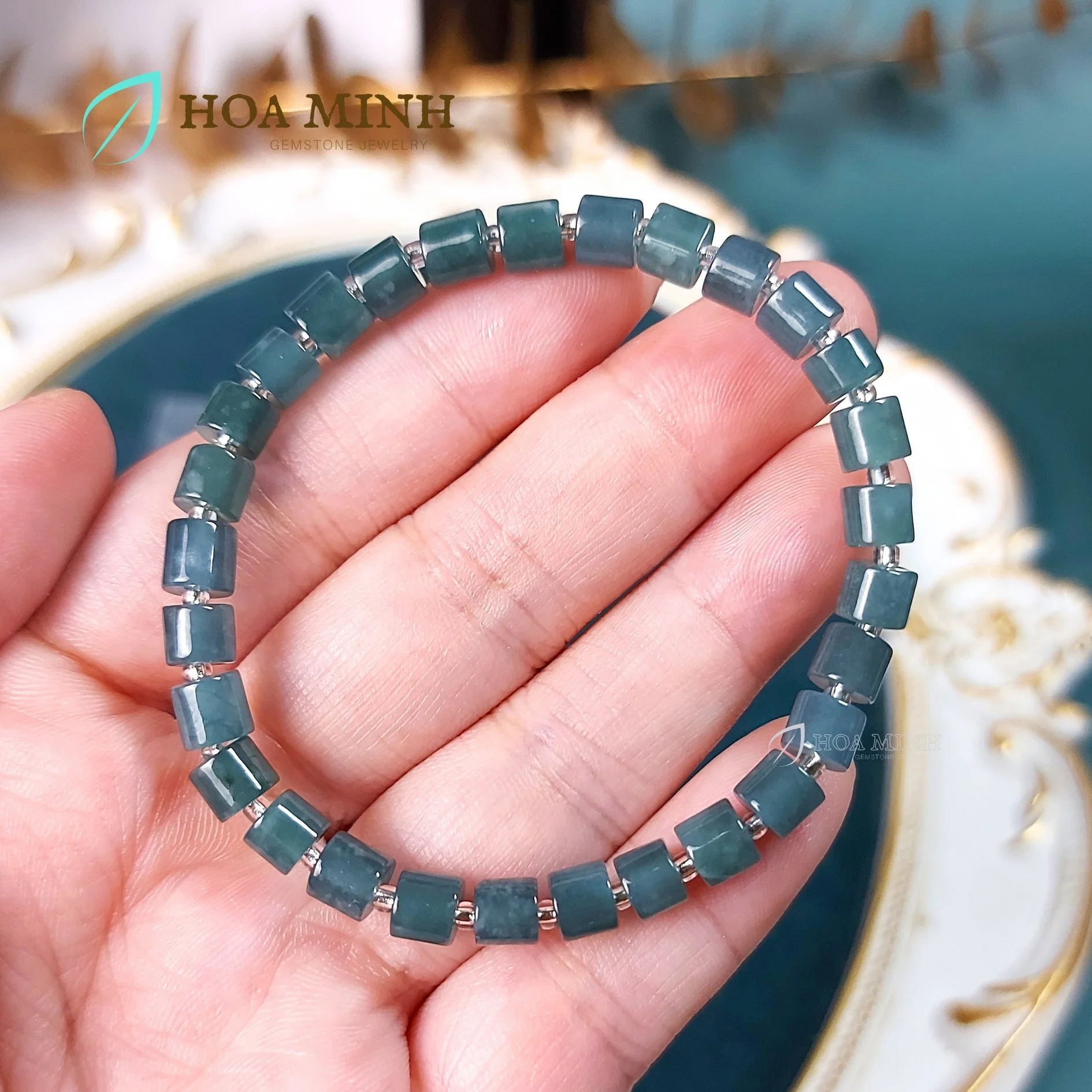 6-vong-tay-da-cam-thach-bang-chung-ngoc-lam-vip-kieu-lu-thong-nho-5-5-li-mini-rat-xinh-xan-hien-dai-phong-thuy-tai-loc-khong-ken-menh-hoa-minh-gem.jpg