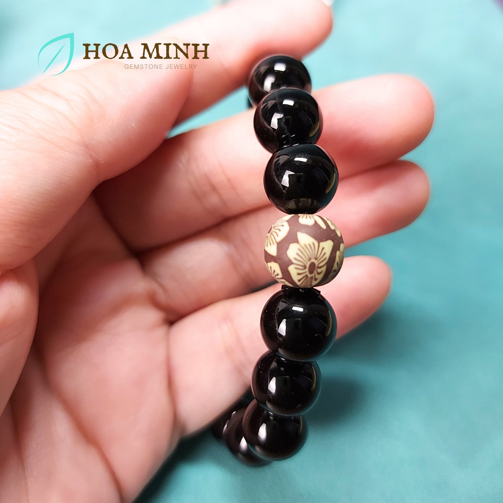 3-vong-tay-phong-thuy-da-ma-nao-den-size-hat-10-li-phoi-vien-dat-set-hoa-phong-cach-doc-dao-sang-trong-hoa-minh-gem.jpg